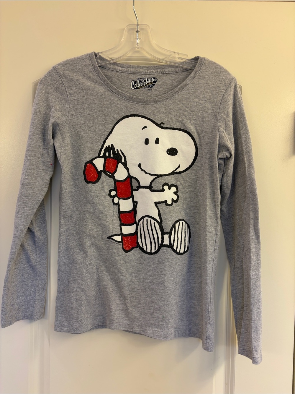 Collectibles Kids' Snoopy Long-Sleeve Tee - Gray with Red Candy Cane